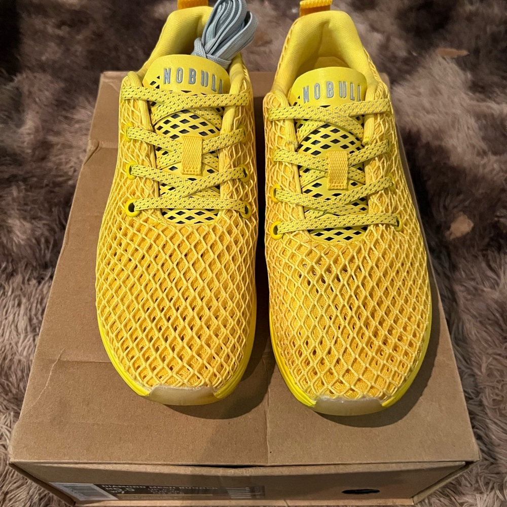 Authentic brand new In box NOBULL’S Diamond Mesh Runners. Size 7.